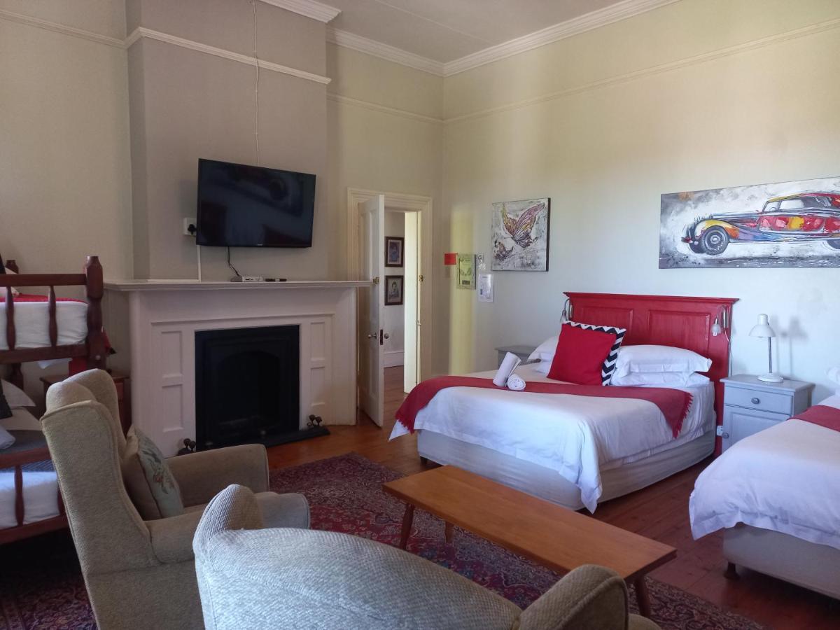 Dreamers Guesthouse - No Loadshedding King William's Town Esterno foto
