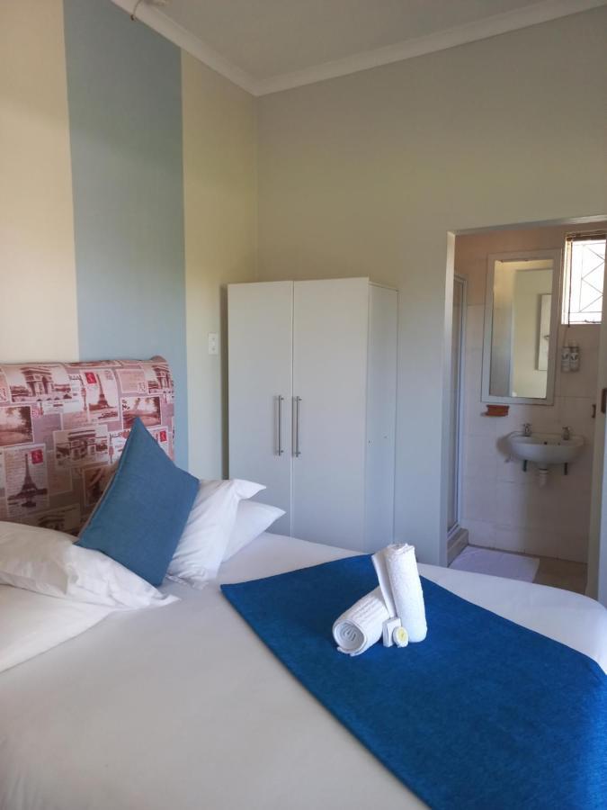 Dreamers Guesthouse - No Loadshedding King William's Town Esterno foto